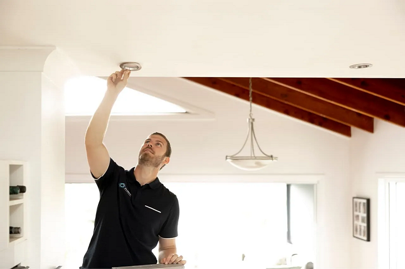 Service Provider of Fancy & Decorative Light Installation Services in New Delhi, Delhi, India
