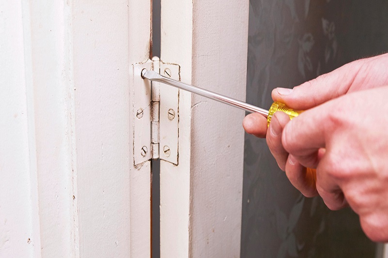 Hinges Replacement