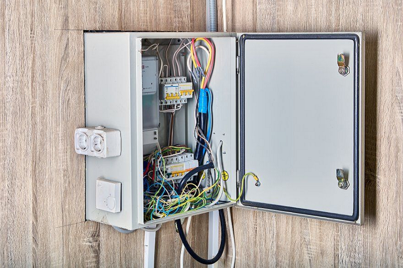 Set-Top Box Fitting / Wiring